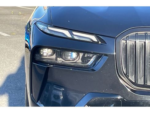 Used 2024 BMW X7 xDrive40i w/ M Sport Package image 47
