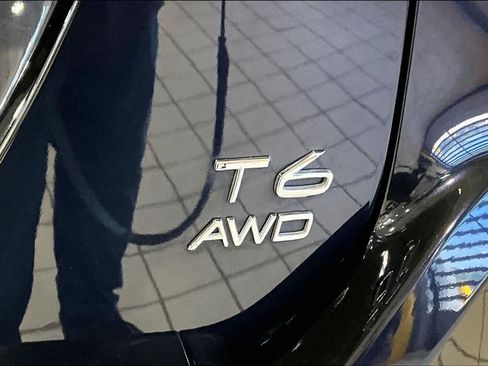 Used 2016 Volvo XC60 T6 w/ Climate Package AWD/4WD image 10