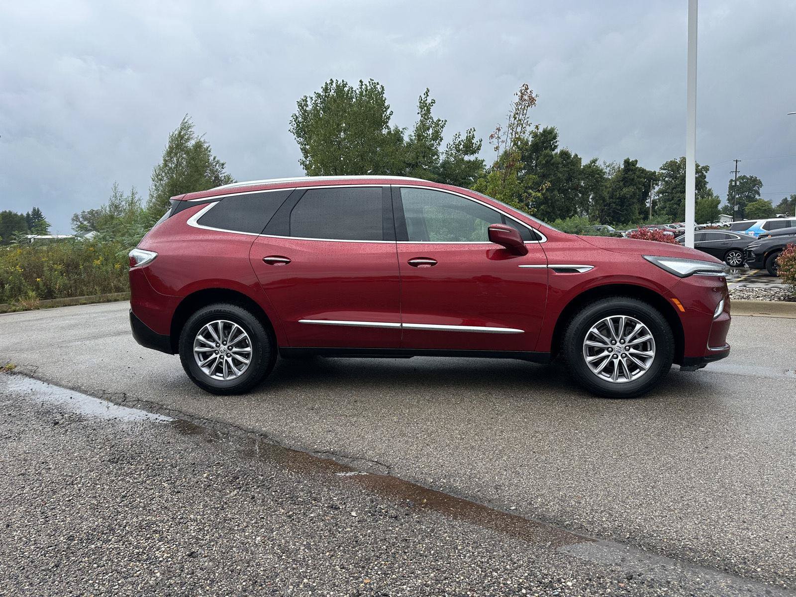 Used 2023 Buick Enclave Essence w/ Trailering Package, 5000 lbs. FWD image 20