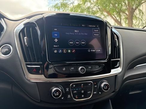 Certified 2021 Chevrolet Traverse LT AWD/4WD image 17