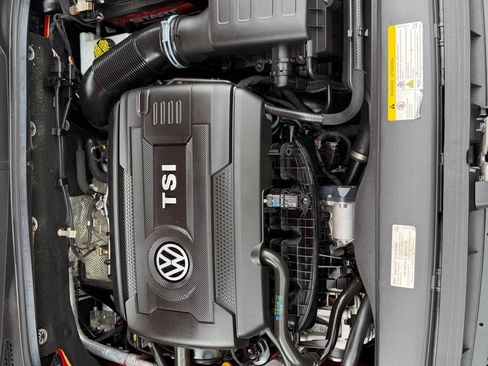 Used 2021 Volkswagen Golf 4-Door FWD image 28