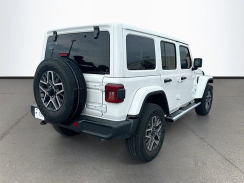 Used 2024 Jeep Wrangler Unlimited Sahara w/ Technology Group AWD/4WD image 7