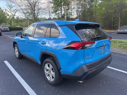 Used 2021 Toyota RAV4 XLE image 13