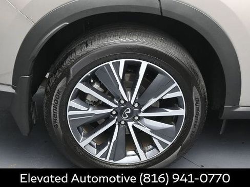 Certified 2026 INFINITI QX60 Luxe w/ Cargo Package AWD/4WD image 5