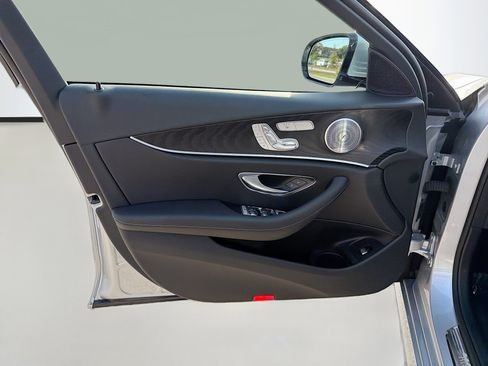 Used 2023 Mercedes-Benz E 350 4MATIC Sedan image 21