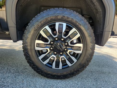 Used 2024 GMC Sierra 2500 Denali Ultimate w/ Max Trailering Package AWD/4WD image 10
