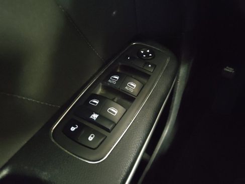 Used 2022 Dodge Charger SXT RWD image 27