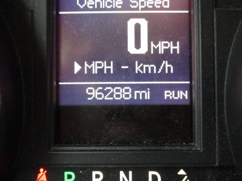 Used 2016 Dodge Grand Caravan SXT w/ Rear Park Assist Package FWD image 26