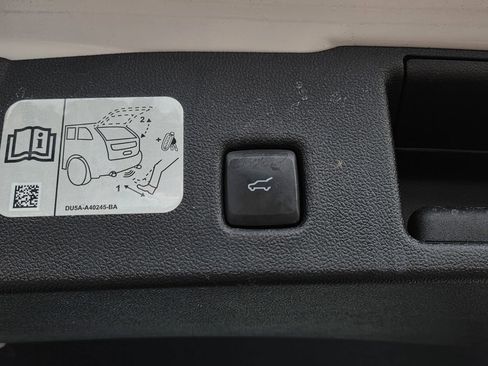 Used 2020 Ford Escape SEL AWD/4WD image 26