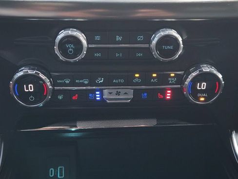 Used 2021 Ford F150 Lariat w/ Equipment Group 502A High AWD/4WD image 21