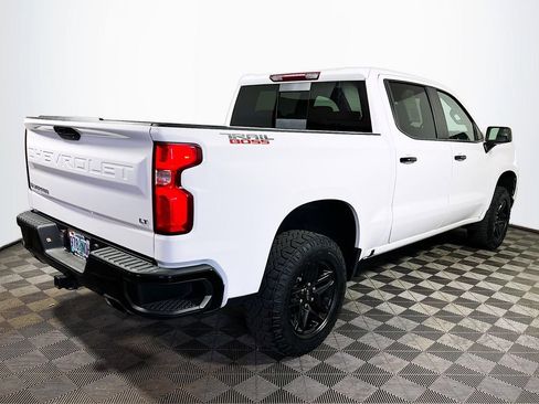 Used 2019 Chevrolet Silverado 1500 LT Trail Boss AWD/4WD image 7