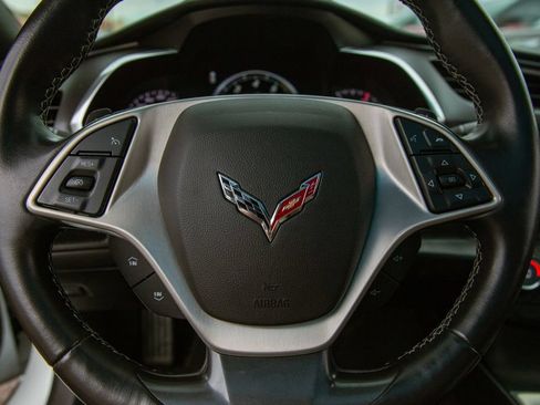 Used 2016 Chevrolet Corvette Stingray Coupe RWD image 15