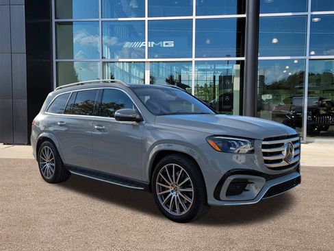 Certified 2025 Mercedes-Benz GLS 450 4MATIC image 8
