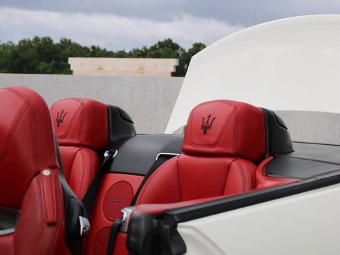 Used 2014 Maserati GranTurismo MC RWD image 98