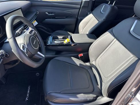 Used 2026 Hyundai Tucson Limited image 9