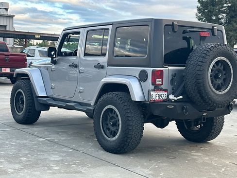 Used 2016 Jeep Wrangler Unlimited Sport image 7