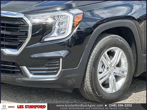 Used 2023 GMC Terrain SLE w/ Driver Convenience Package AWD/4WD image 9
