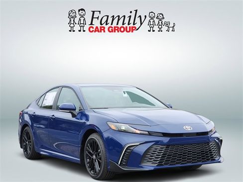 New 2026 Toyota Camry SE image 2
