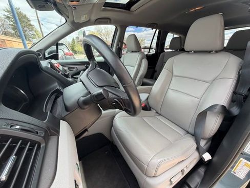 Used 2021 Honda Pilot Special Edition image 10