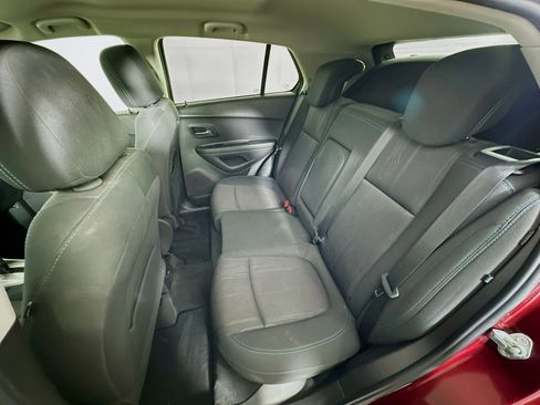 Used 2016 Chevrolet Trax LT image 25