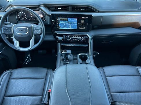 Used 2025 GMC Sierra 1500 Denali image 16