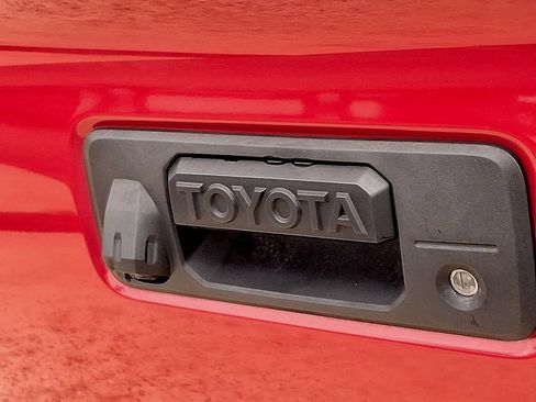 Used 2023 Toyota Tacoma SR AWD/4WD image 29