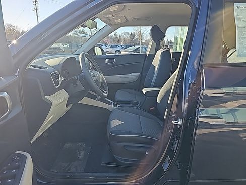 New 2026 Hyundai Venue SEL image 9