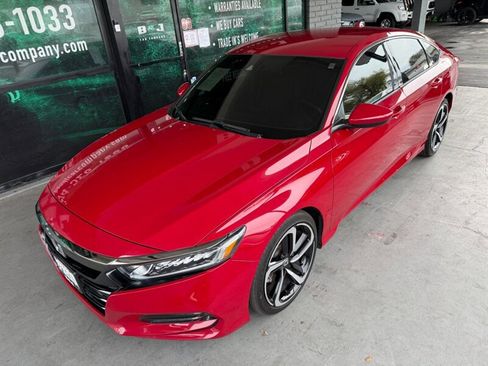 Used 2018 Honda Accord Sport image 2