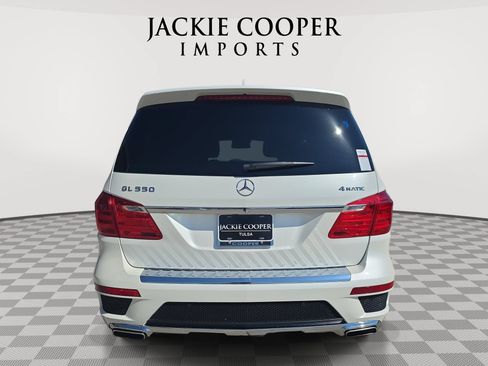 Used 2015 Mercedes-Benz GL 550 4MATIC image 6