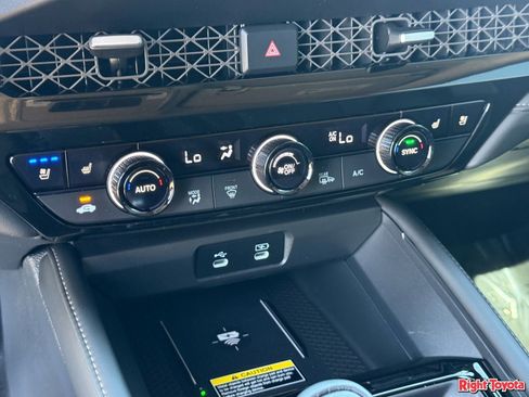 Used 2025 Honda Accord Touring image 24