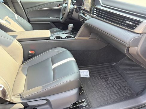 Used 2026 Toyota Camry SE FWD image 11