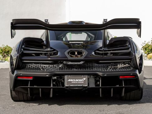 Used 2019 McLaren Senna image 8