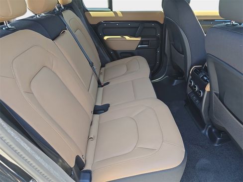 New 2025 Land Rover Defender 110 V8 image 11