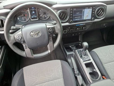 Used 2023 Toyota Tacoma TRD Sport AWD/4WD image 11