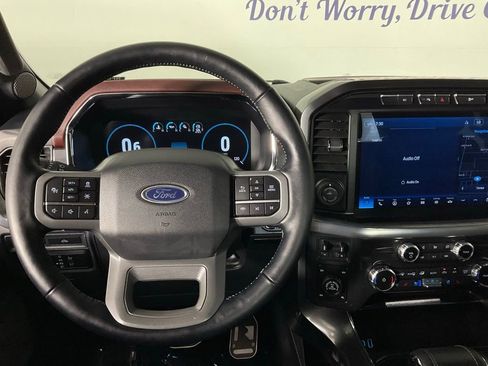 Used 2022 Ford F150 Lariat w/ Equipment Group 502A High image 17