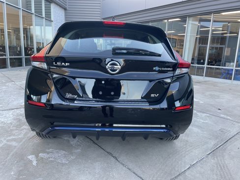Used 2018 Nissan Leaf SV w/ Protection Package image 4