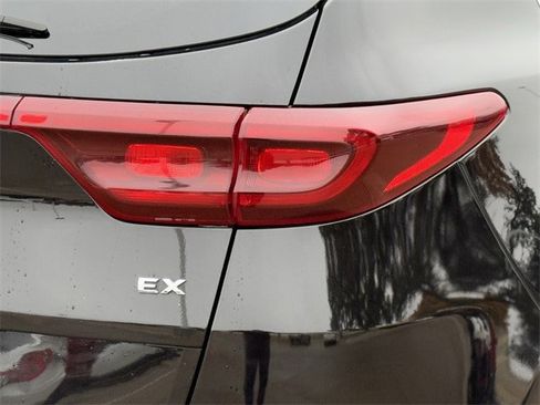 Used 2022 Kia Sportage EX image 7
