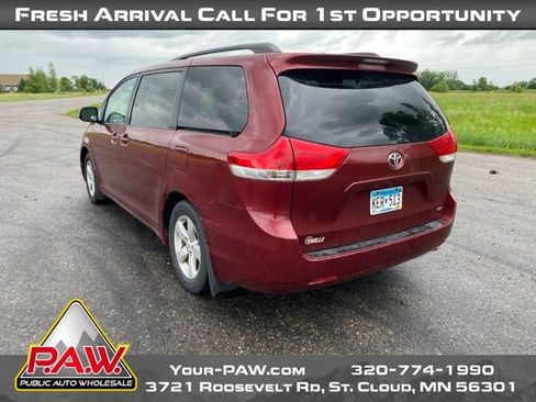 Used 2011 Toyota Sienna LE FWD image 6