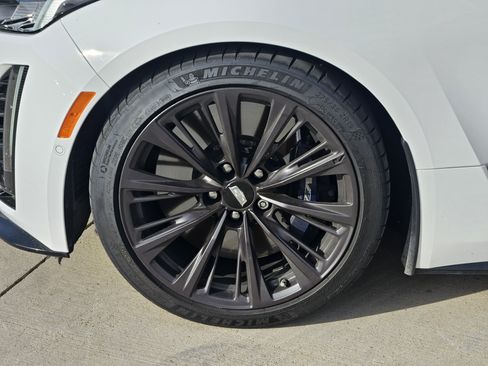 Used 2022 Cadillac CT5 V Blackwing w/ Parking Package image 11