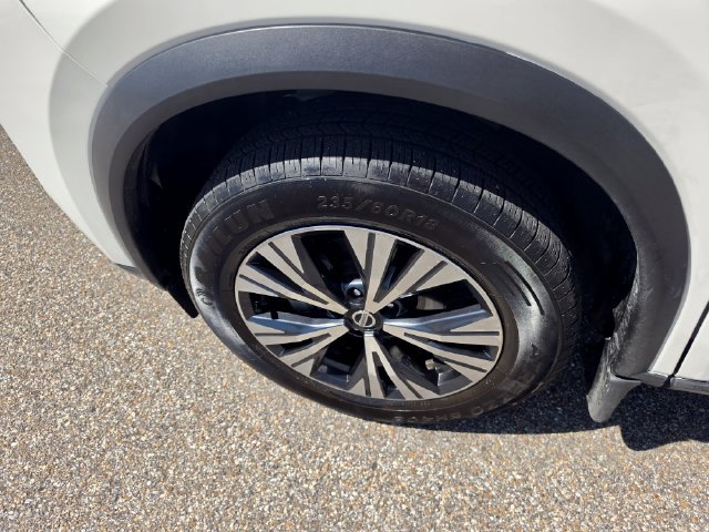 Used 2021 Nissan Rogue SV FWD image 9