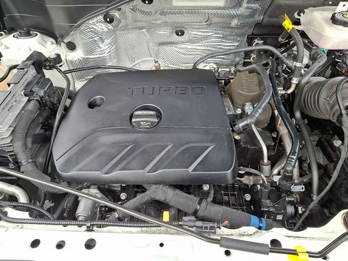 Certified 2023 Buick Encore GX Essence w/ Experience Buick Package image 28