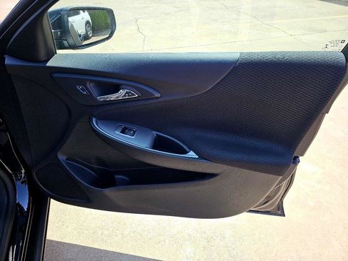 Used 2025 Chevrolet Malibu LT image 18