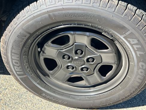 Used 2014 Jeep Patriot Sport image 22