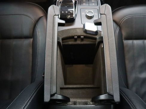 Used 2019 Mercedes-Benz GLS 450 4MATIC w/ Premium 1 Package image 32