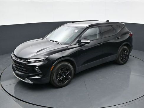 Used 2023 Chevrolet Blazer LT w/ Sound & Technology Package image 28