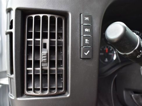 Used 2018 GMC Savana 2500 w/ Communications Package image 34