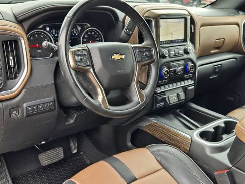 Used 2023 Chevrolet Silverado 2500 High Country w/ Safety Package II AWD/4WD image 23