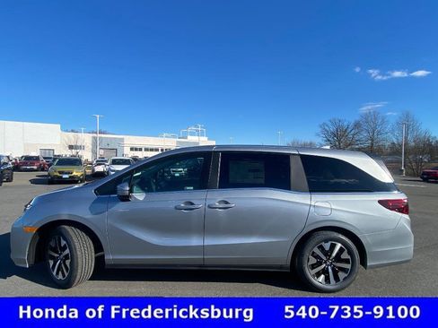 Certified 2026 Honda Odyssey EX-L image 4