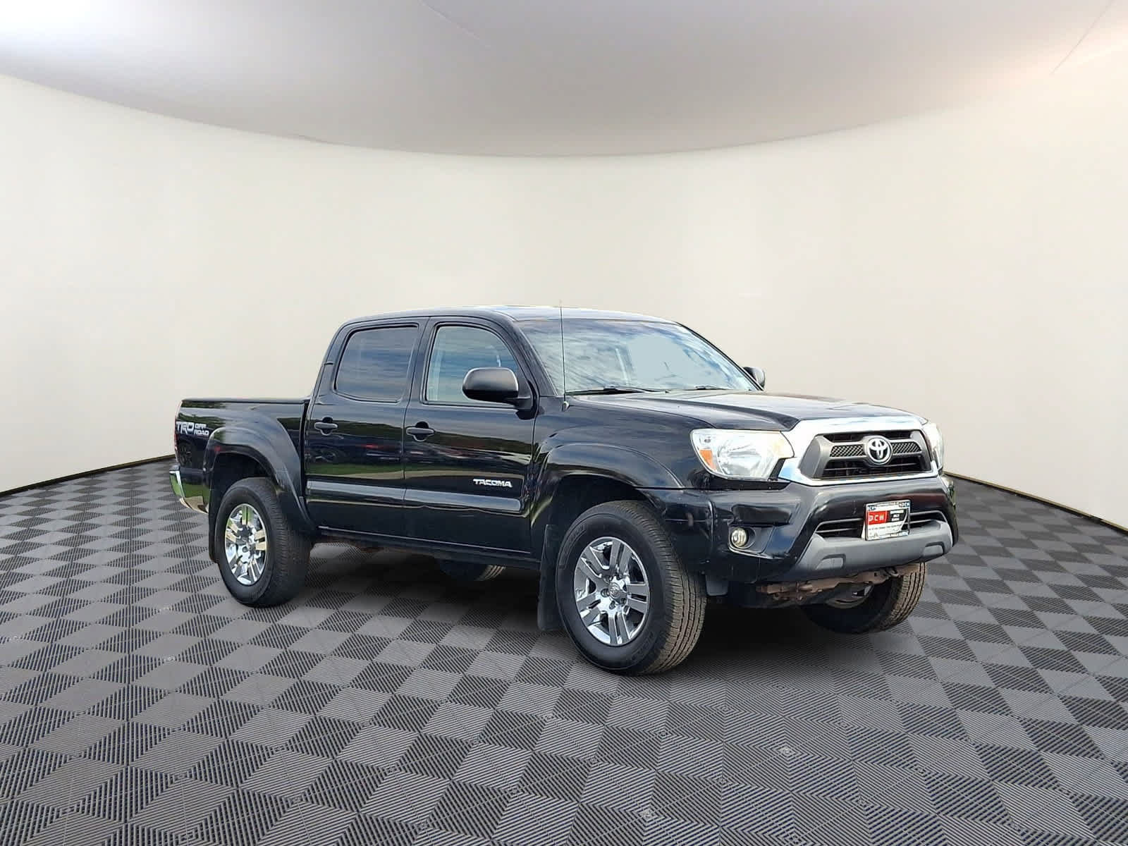 Used 2015 Toyota Tacoma 4x4 Double Cab w/ TRD Off-Road Package image 4