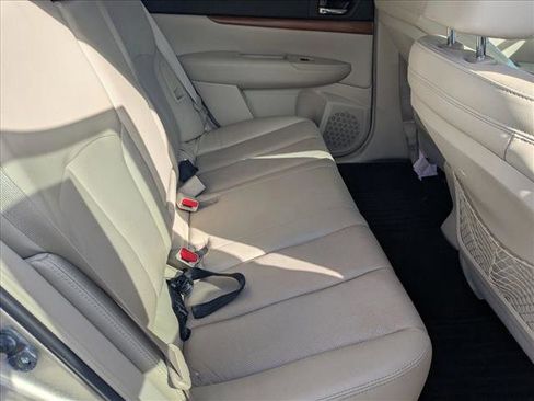 Used 2014 Subaru Outback 3.6R Limited w/ Moonroof Package image 18